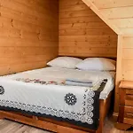 W Ogrodzie - Sauna I Jacuzzi, Wypocznij W Goralskim Klimacie Horská chata *