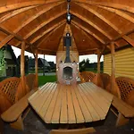W Ogrodzie - Sauna I Jacuzzi, Wypocznij W Goralskim Klimacie Chalet