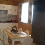 W Ogrodzie - Sauna I Jacuzzi, Wypocznij W Goralskim Klimacie Chalet *