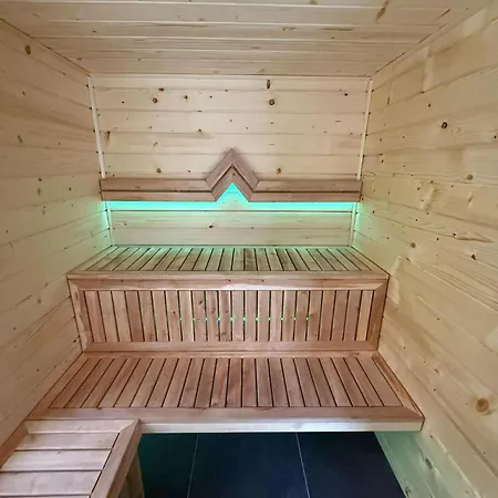 W Ogrodzie - Wypoczynek W Góralskim Klimacie, Sauna I Jacuzzi Chalet Szaflary