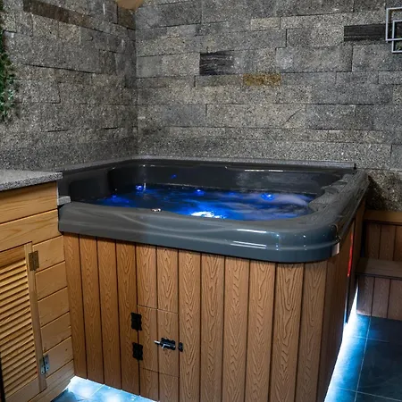 בקתה W Ogrodzie - Sauna I Jacuzzi, Wypocznij W Goralskim Klimacie צ'אפלארי